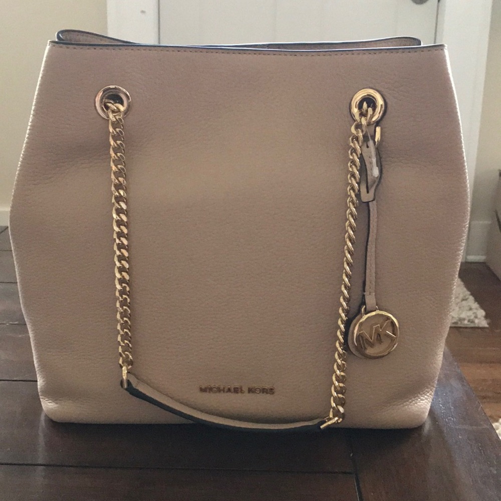 Michael Kors jet set crossbody